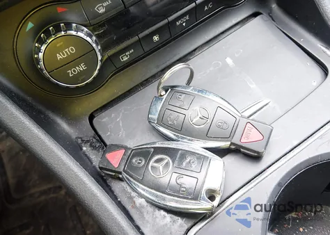 2016 Mercedes-Benz Gla 250 4Matic из США, поврежденный, VIN WDCTG4GB4GJ220487